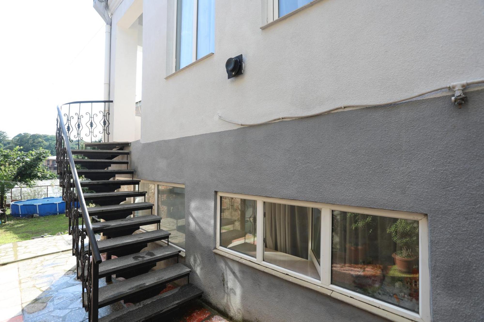 Aparthotel Rioni Kʼutʼaisi Exterior foto